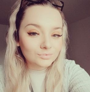 Meet your Posher, Vicky